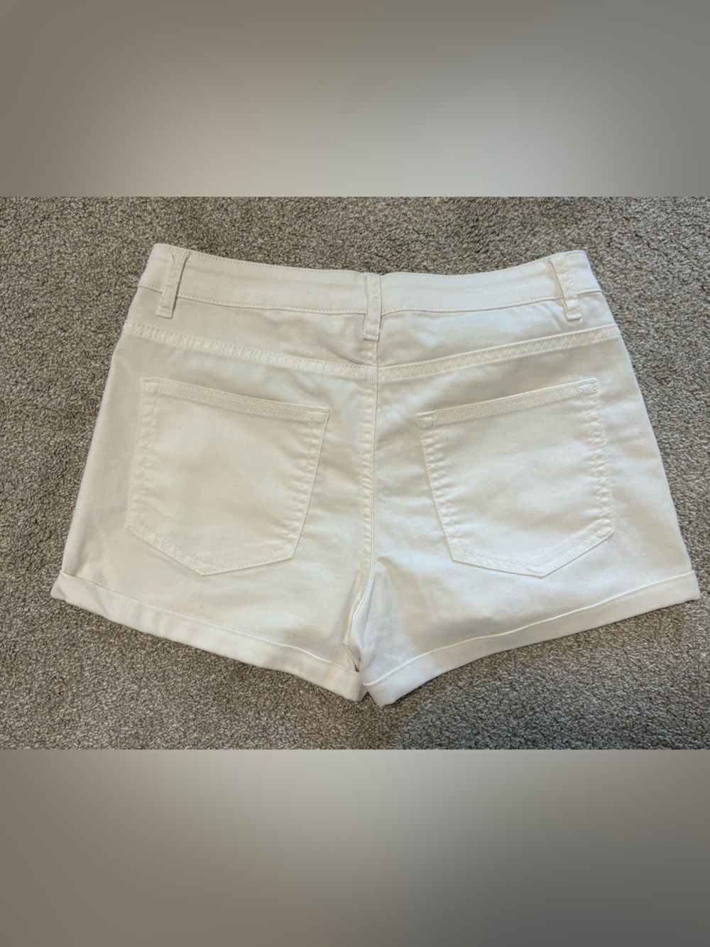 H&M Low Rise Shorts - Picture 2 of 2